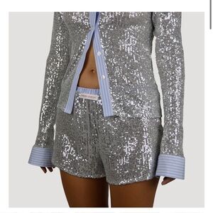Handover sequin short